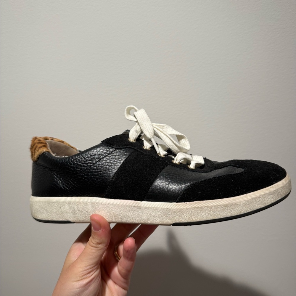 Black suede and leather Naturalizer sneaker